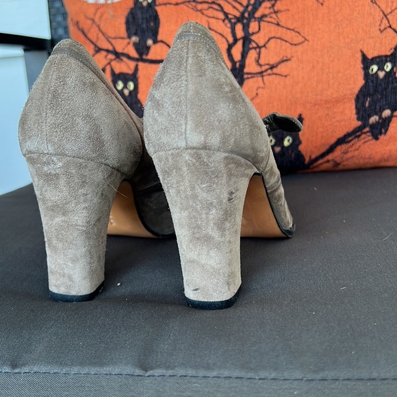 Vintage Salvatore Ferragamo Heels - Picture 13 of 14